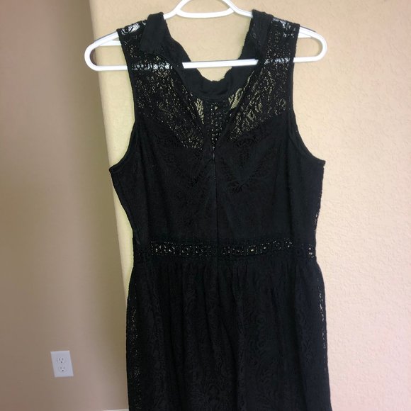 Black Lace Dress - Picture 3 of 3
